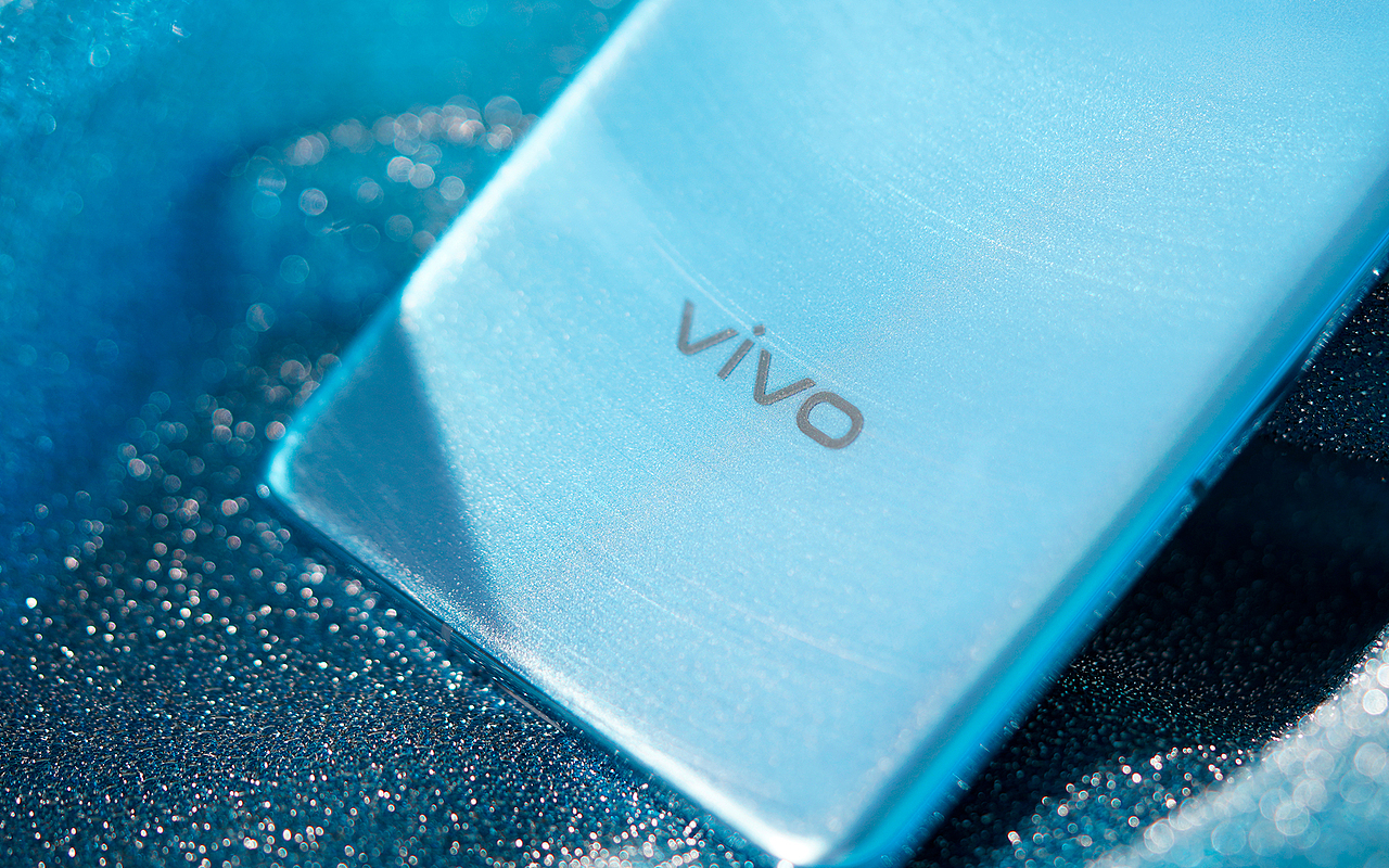 随意拍|VIVO X100 Pro星迹蓝，演绎不一样的蓝（图ZMzU2MTczODk2） - 产品摄影 - 站酷设计师魔豚原创素材 - 站酷ZCOOL