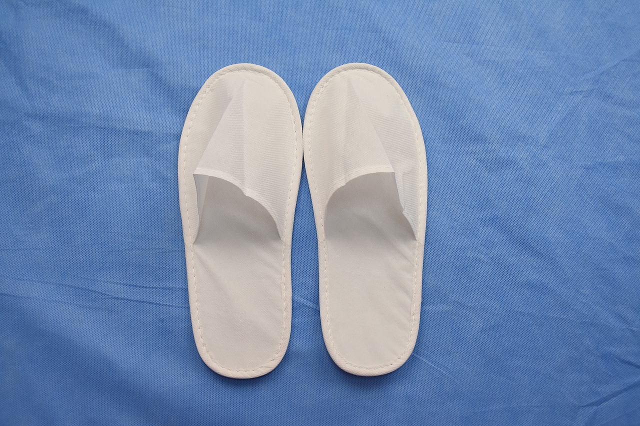 光圈数值越大,光圈越小,光圈数值越小,光圈越大。