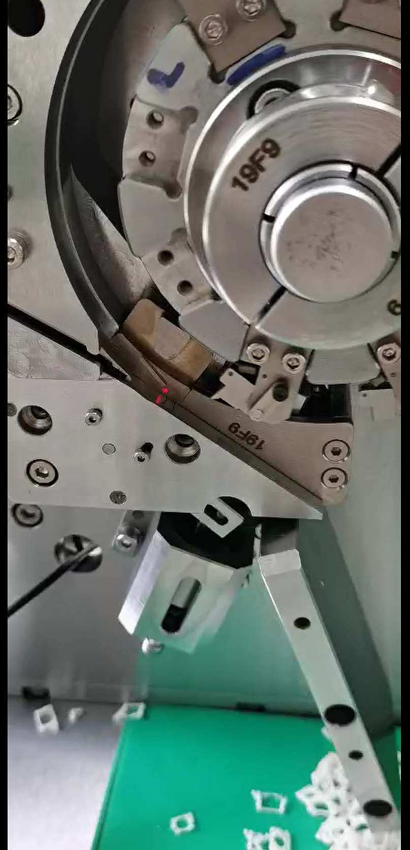 电池自动检测机（图ZMzM2OTc2MTQ4） - 工业用品/机械 - 站酷设计师草摩羯原创素材 - 站酷ZCOOL