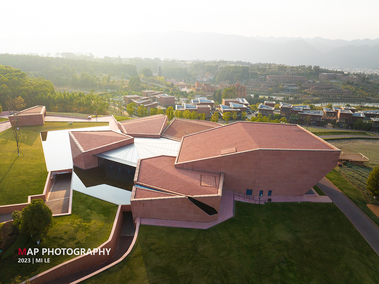 建筑摄影|弥勒东风韵景区