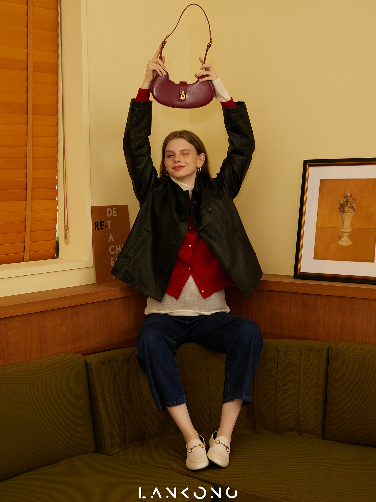 复古女包场景模特拍摄