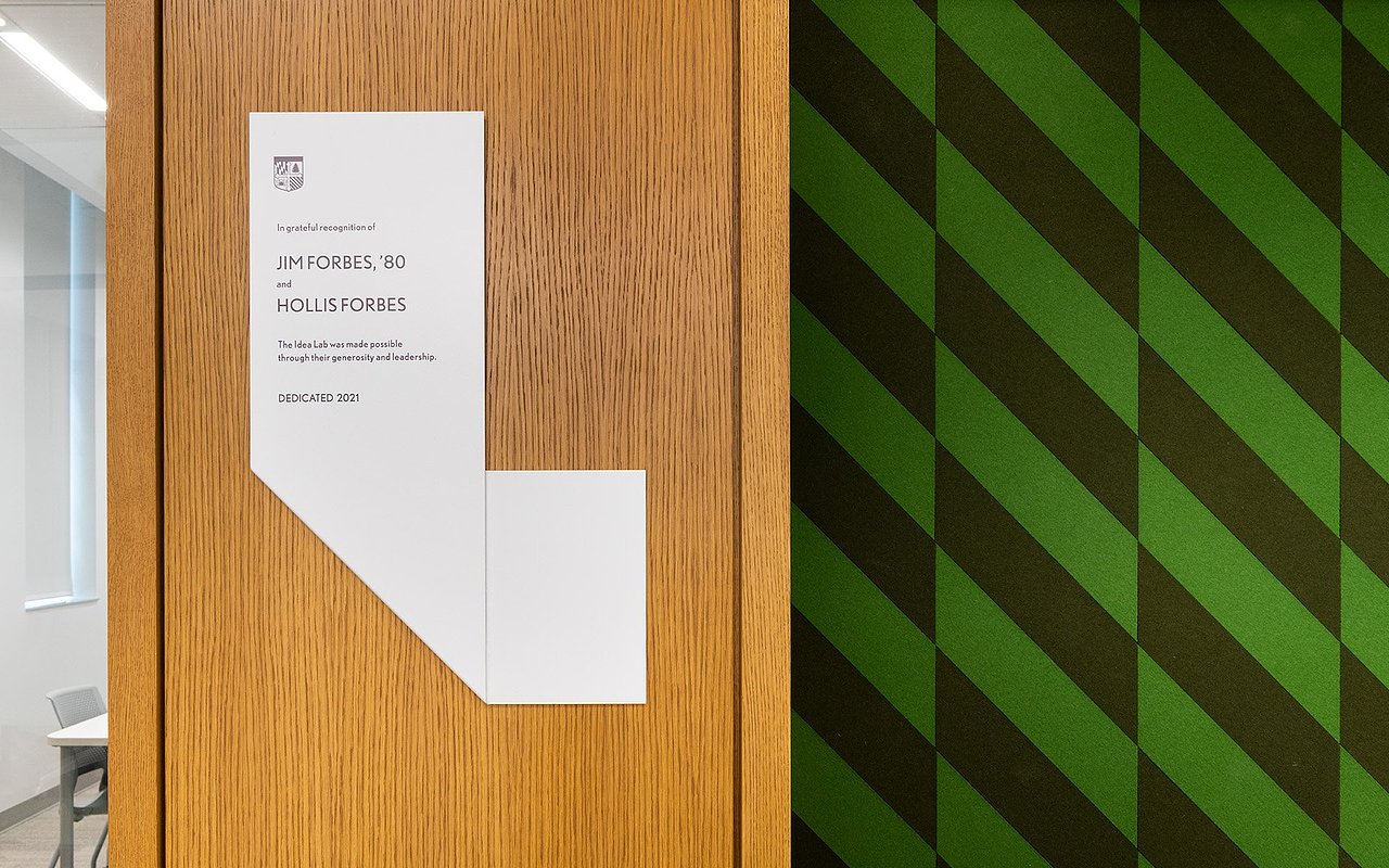 费尔南德斯创新与协作学习中心-标识设计