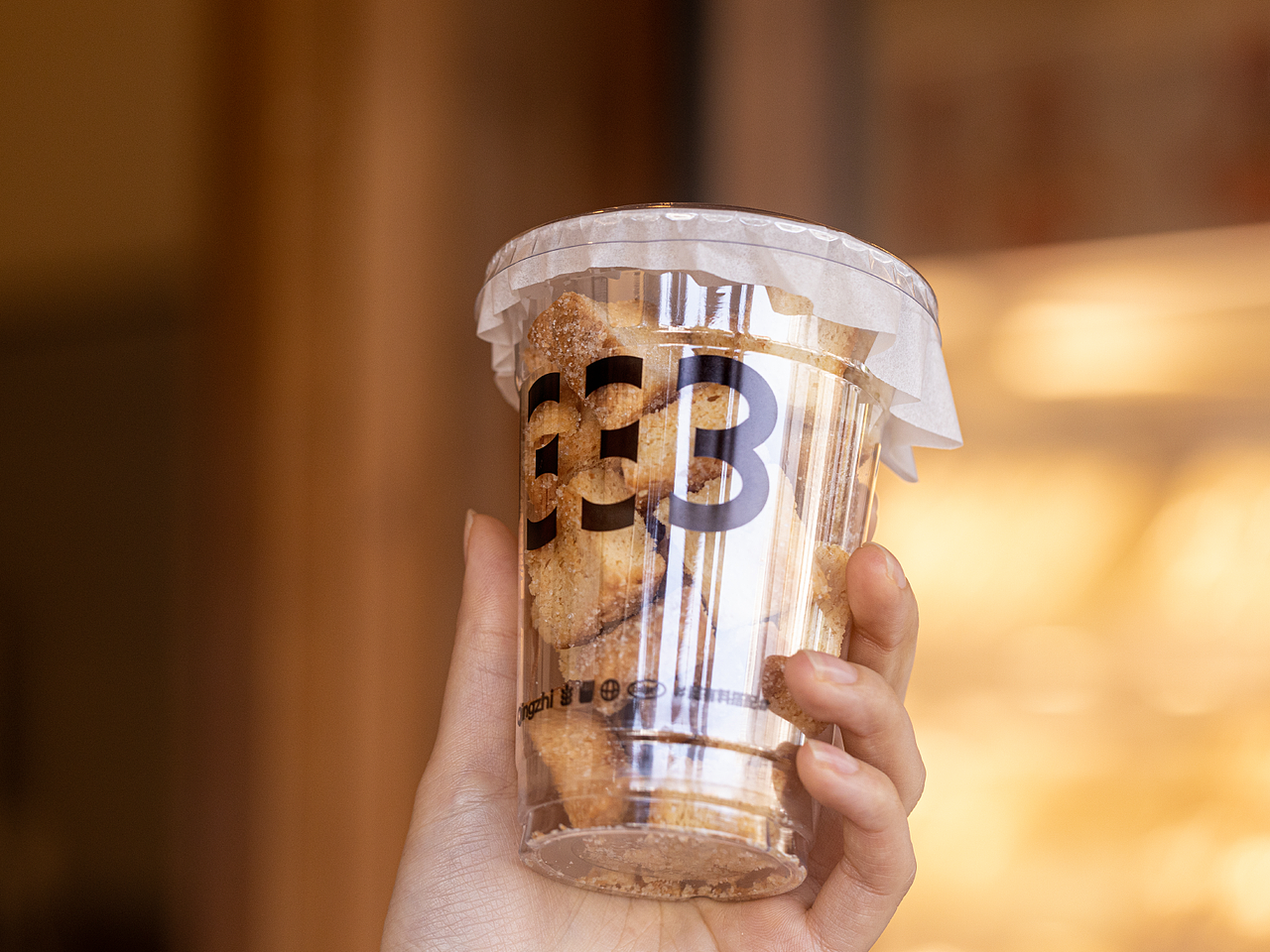 轻治·三明治专门店|视觉做“减法”,探索“轻”生活