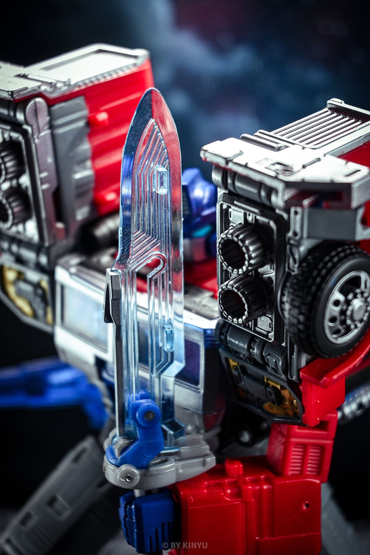 变形金刚 传世系列 镭射擎天柱