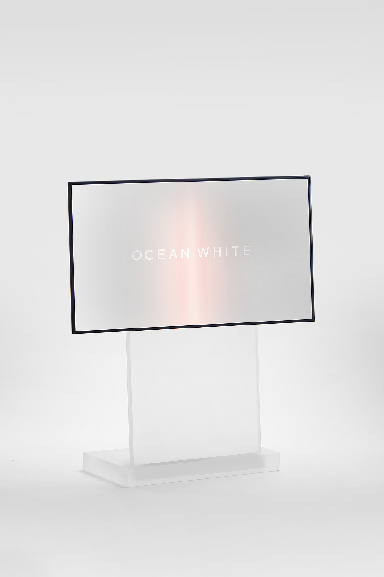 secondwhite_essence of the future（图ZMzQ3MjU4MjY4） - 产品摄影 - 站酷设计师之相创意视觉原创素材 - 站酷ZCOOL