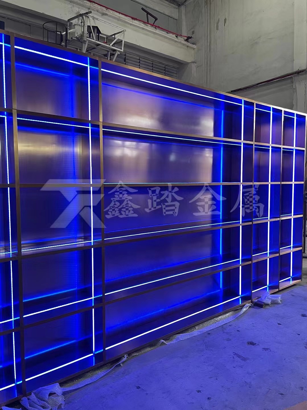 定制拉丝钛金不锈钢酒柜 家装不锈钢储物柜 不锈钢壁龛