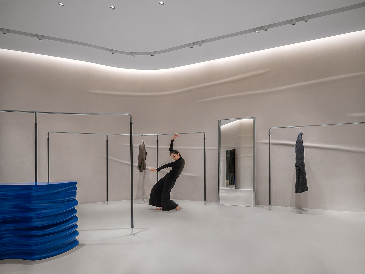 WED中熙设计｜WRONG荣 服装品牌空间（图ZMzY1NjY2Mjc2） - 商业空间设计 - 站酷设计师WED中熙设计原创素材 - 站酷ZCOOL