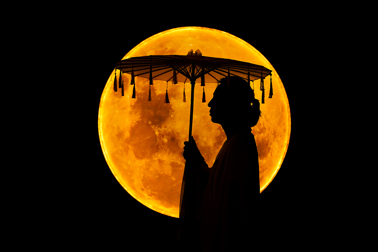 夜月|摄影|人像摄影|肖逸痕 - 原创作品 - 站酷 (zcool)