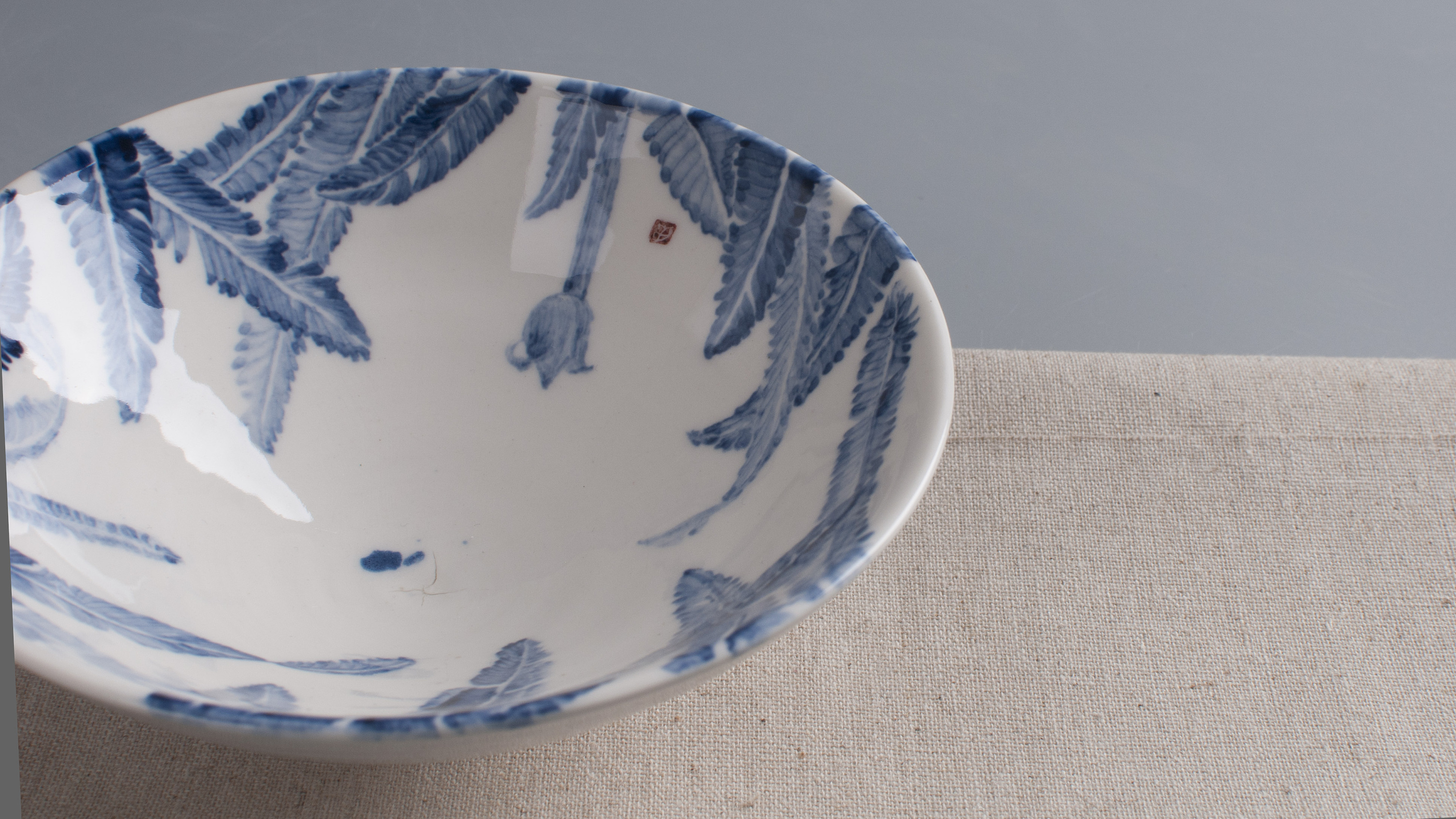 陶艺《芭蕉弄叶》釉下彩 青花 斗笠碗_夜莺琉璃-站酷zcool