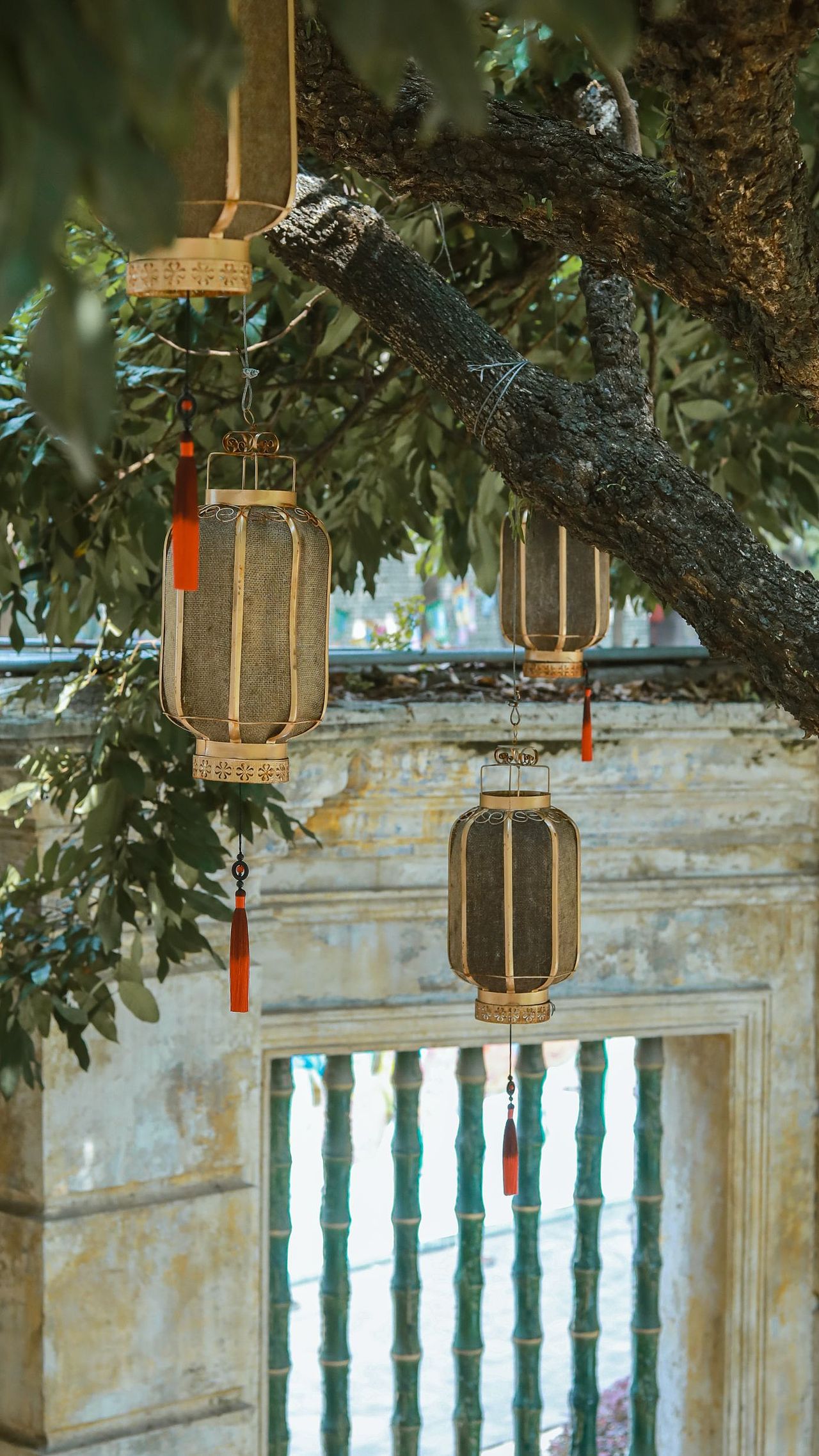 佛山祖庙黄飞鸿纪念馆扫街（图ZMzU0NTk2OTI4） - 人文/纪实摄影 - 站酷设计师紫禁陳Chen原创素材 - 站酷ZCOOL