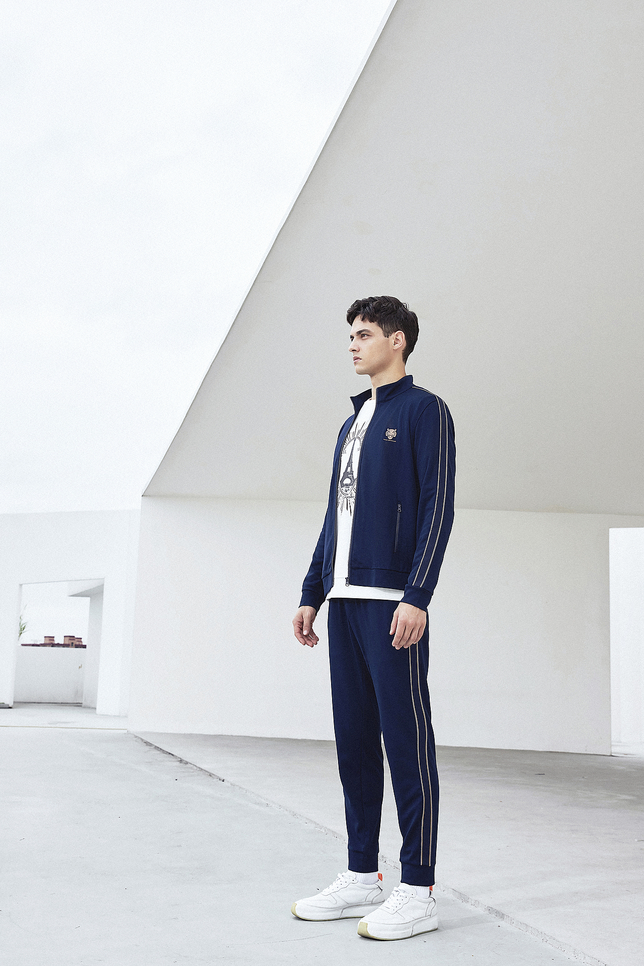 2021意大利男装秋冬形象片拍摄（图ZMjc1MTY1NjQw） - 时尚/艺术摄影 - 站酷设计师LeeAkun原创素材 - 站酷ZCOOL