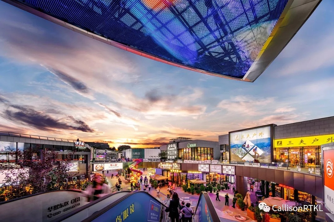 五棵松华熙live购物广场主题独特塑造丰富商业空间