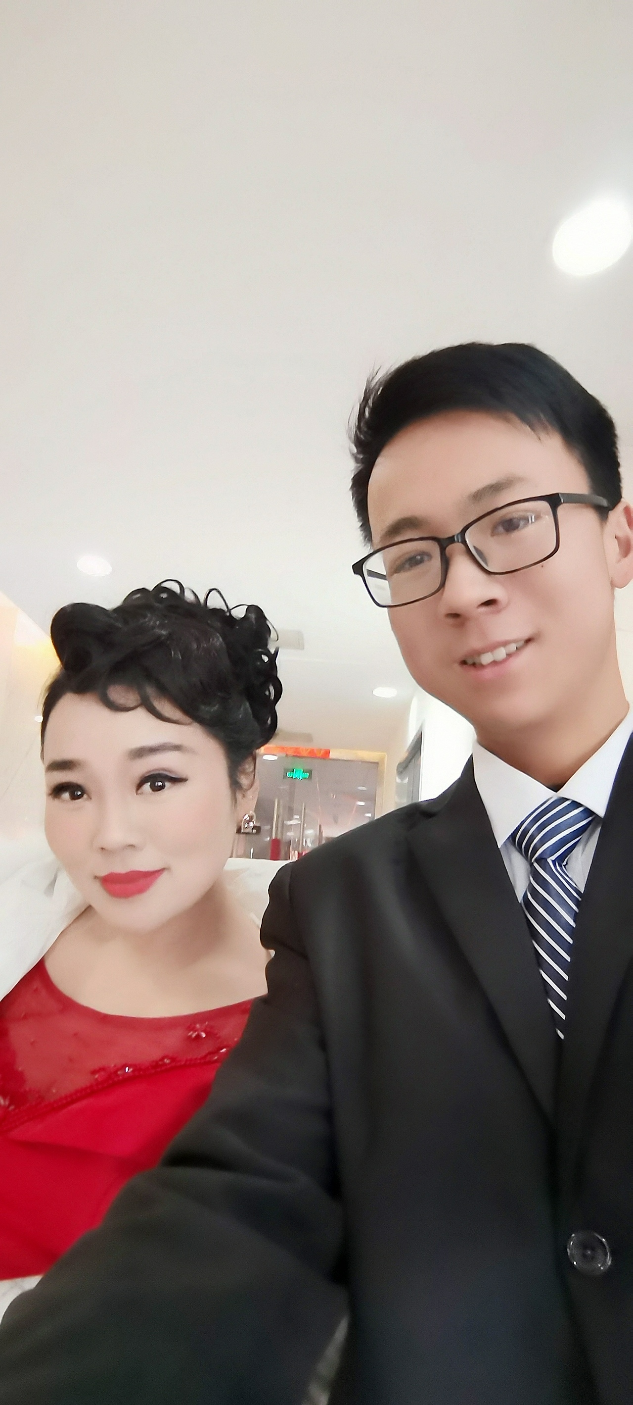 kitzximg张鑫不甚万幸与CCTV17春晚的部分演员合影（图ZMjM5OTc1NDMy） - 人像摄影 - 站酷设计师kitzximg原创素材 - 站酷ZCOOL