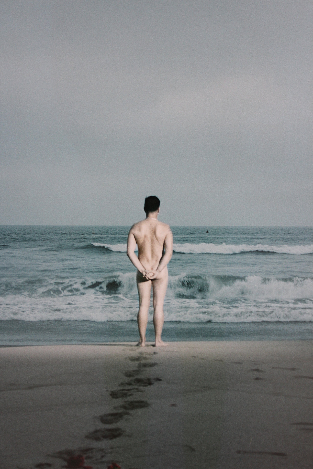 红砖美术馆2018.09.19穆埃&加藤泉展（图ZMTI5MjQwMTIw） - 其他摄影 - 站酷设计师广土走召原创素材 - 站酷ZCOOL