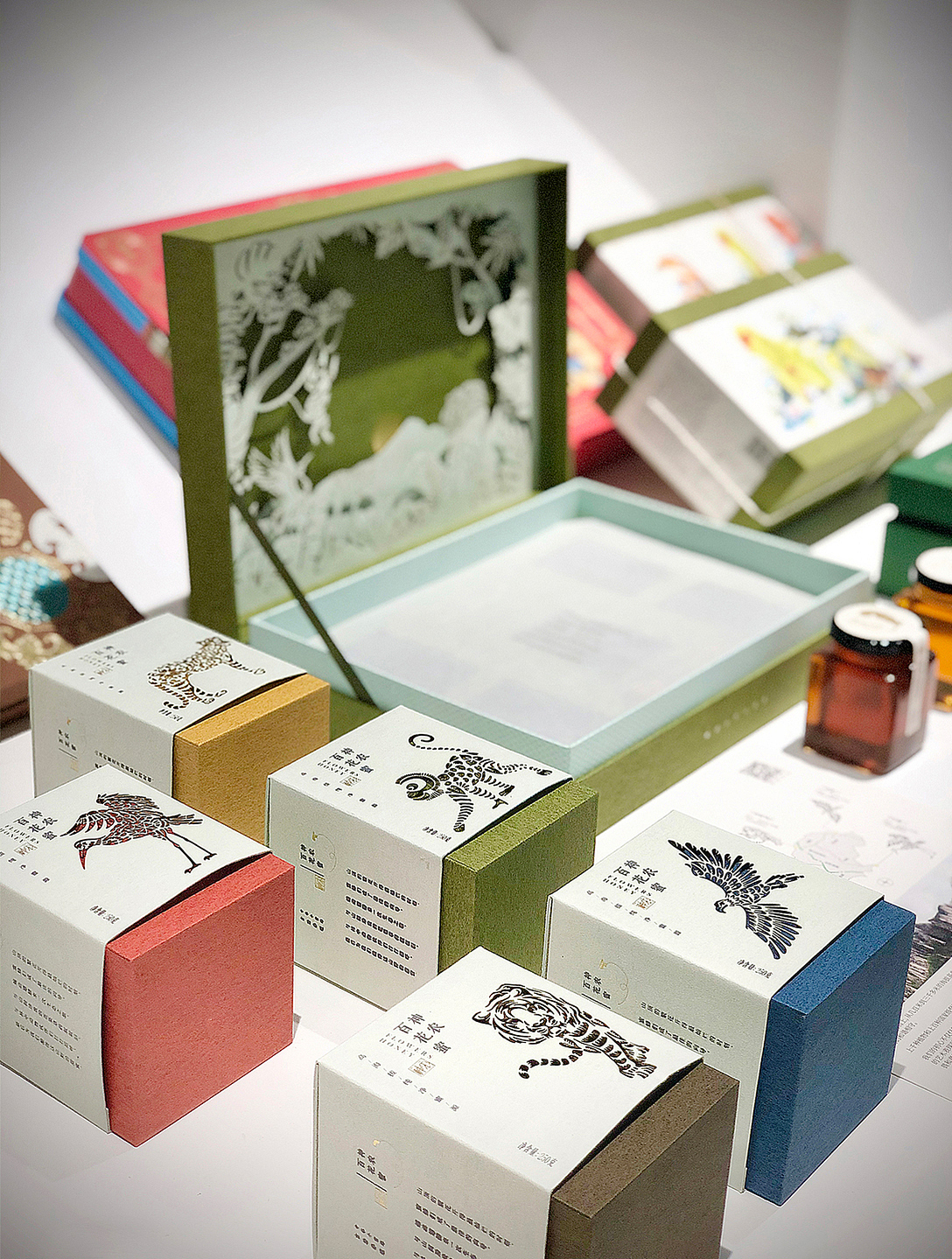 蜂之巢 x 璞梵 守护 “家”园，才能拥有最好的馈赠！（图ZMjMwNTYwNzY0） - 包装 - 站酷设计师璞梵PUFINE原创素材 - 站酷ZCOOL