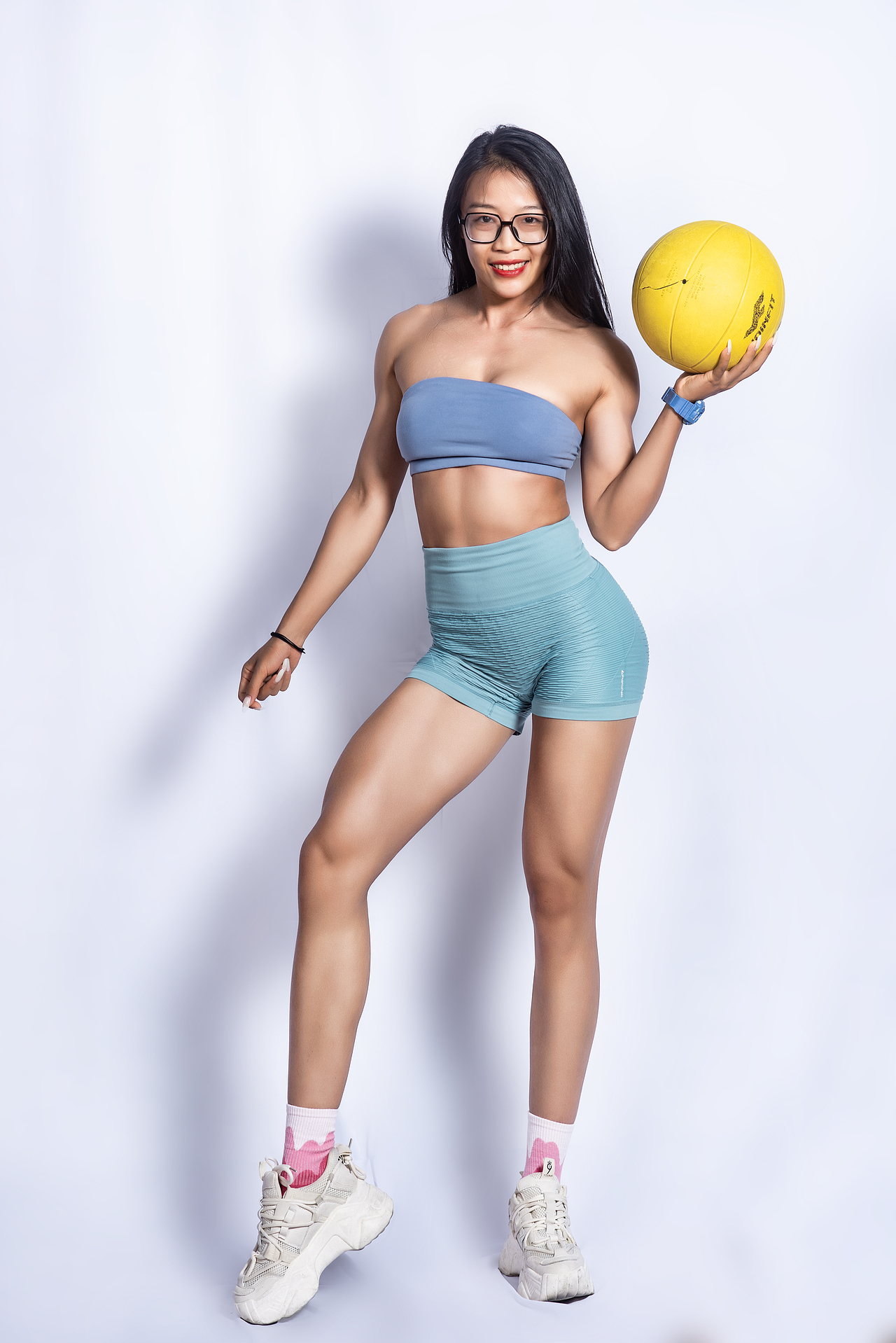 z形（图ZMjU5NjM1Nzg0） - 时尚/艺术摄影 - 站酷设计师简单生活视觉原创素材 - 站酷ZCOOL