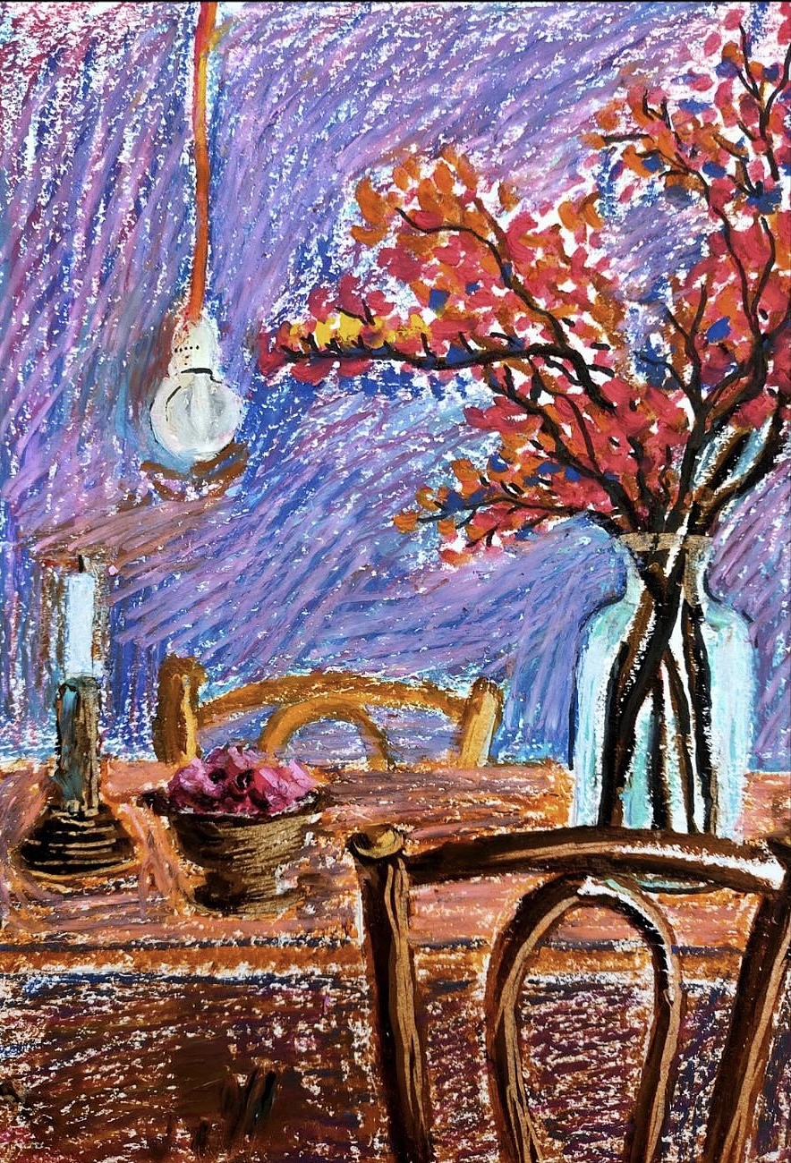 去二姐家玩，她从自家花园里剪了一枝红叶插进小瓶子里，很有秋天的感觉。