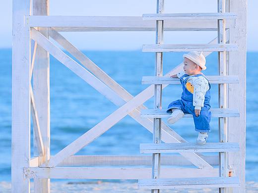 小孩與海（個(gè)人主頁-ZNTY4MjU3NTY=） - 人像攝影 - 站酷設(shè)計(jì)師Cici小焌熙原創(chuàng)素材 - 站酷ZCOOL