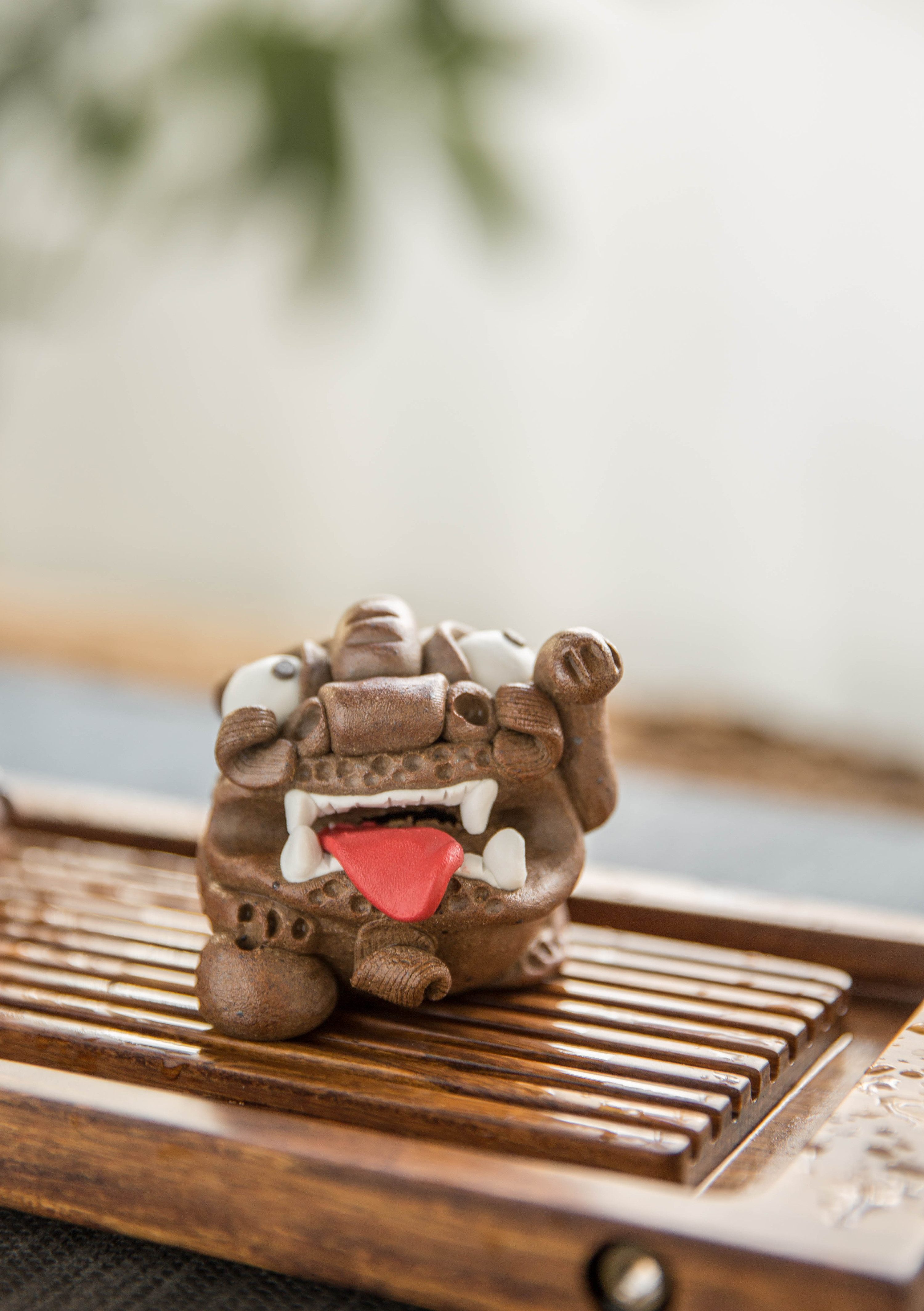 器十二 景德镇手工捏雕 龙九子系列 狴犴 茶宠香插摆件