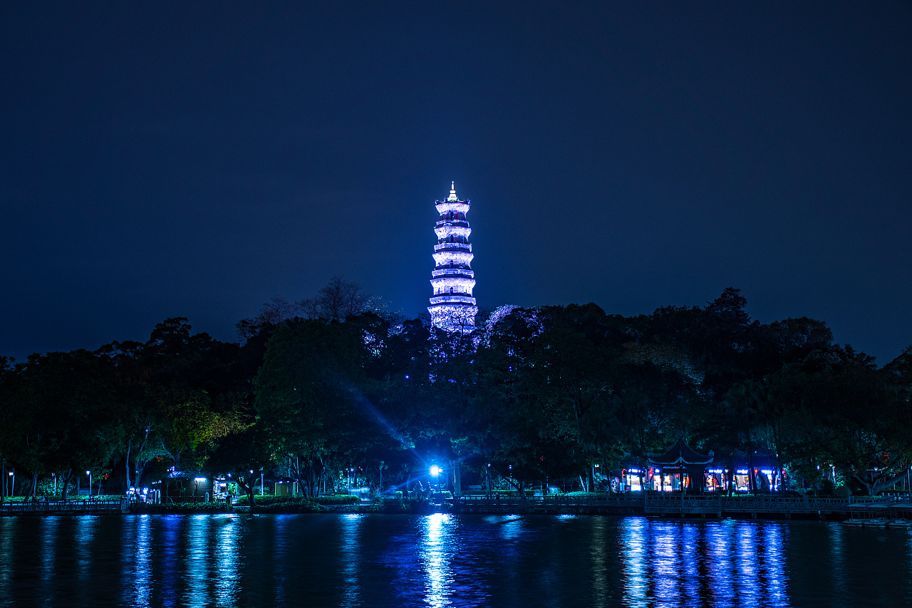 惠州西湖夜景真实图片