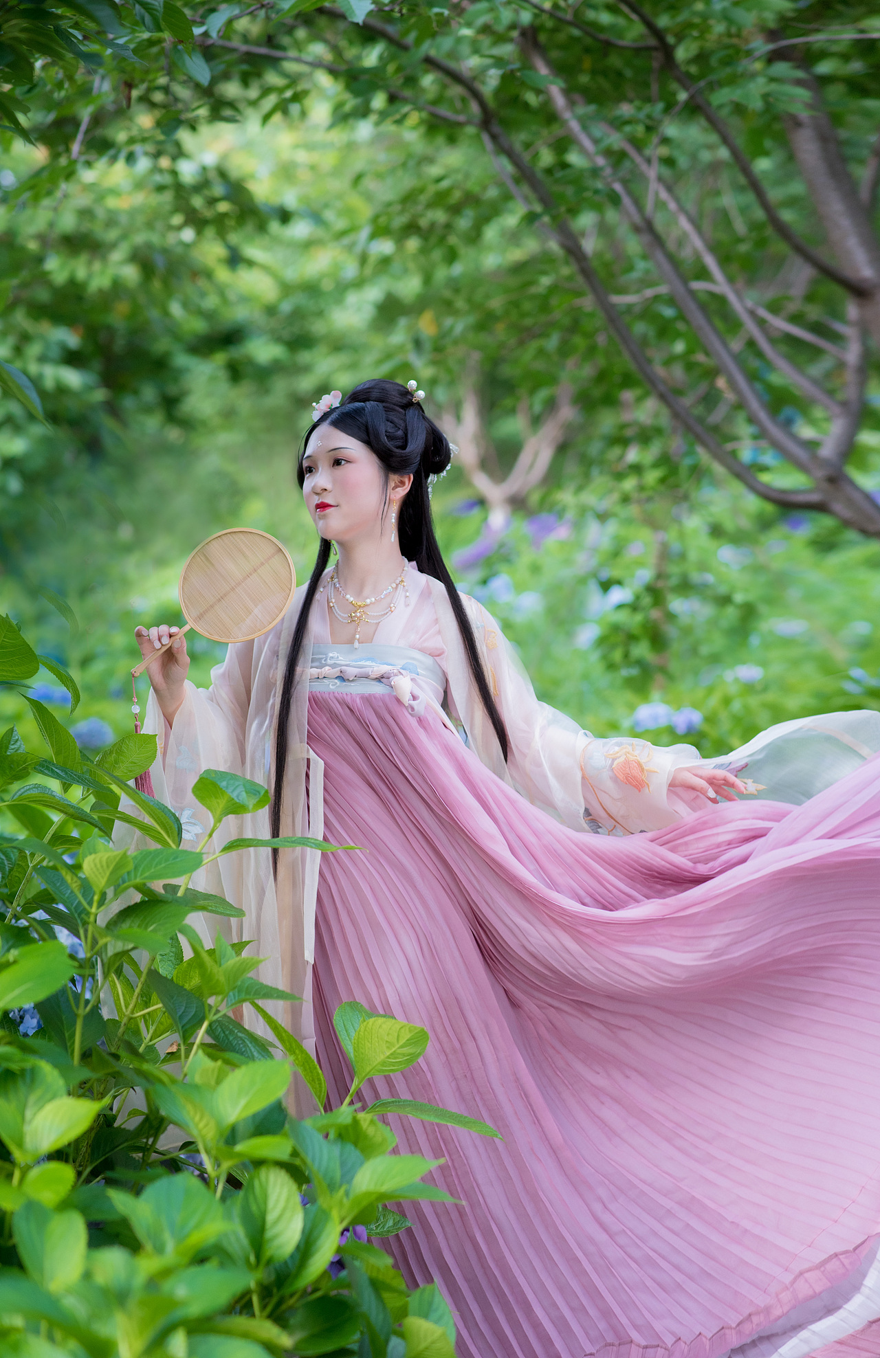 客\绣球花（图ZMTY2NjkxNTQ4） - 人像摄影 - 站酷设计师荮桑不是药桑原创素材 - 站酷ZCOOL