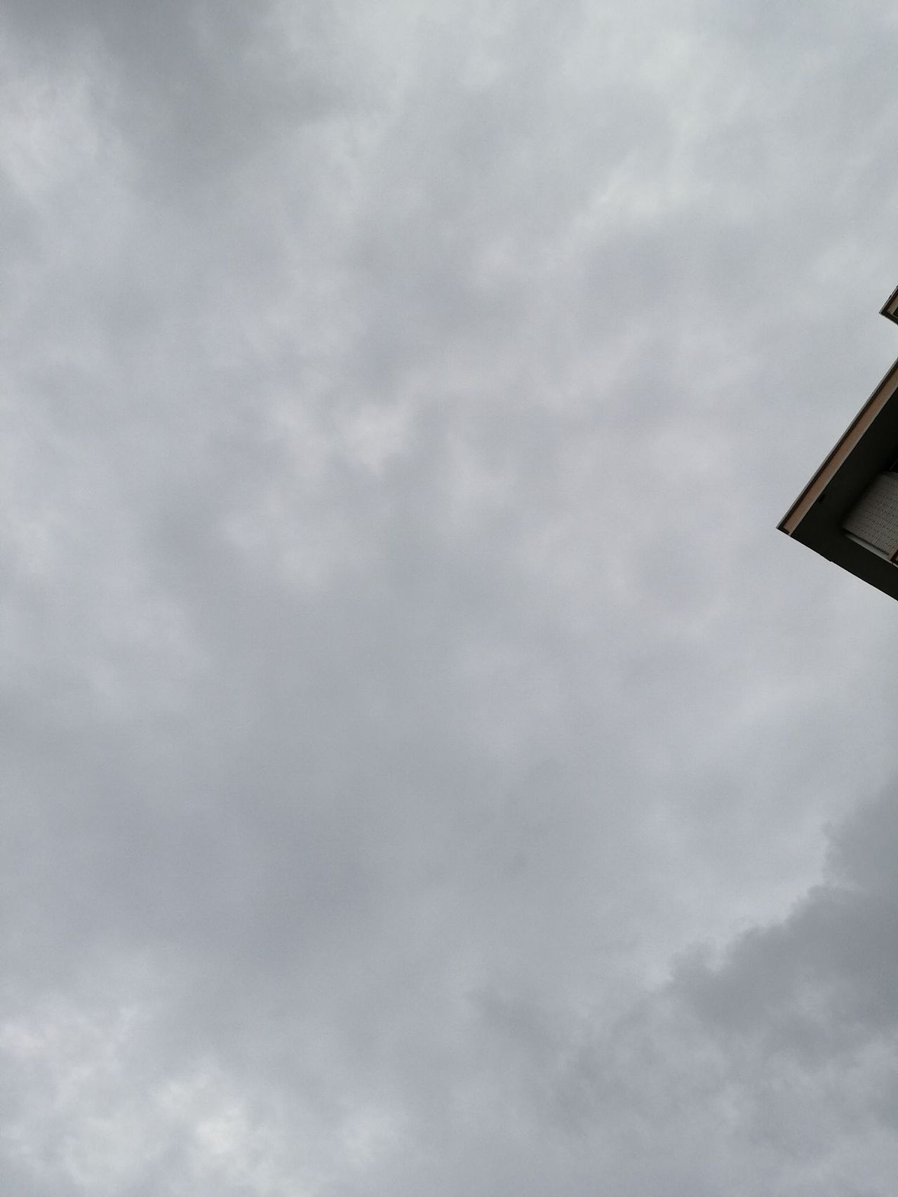 黑云压城和雨后天晴