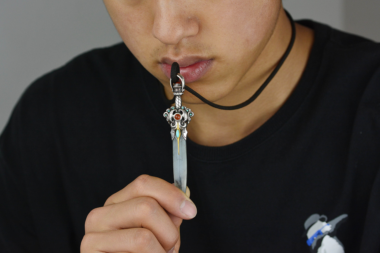 设计师作品|翡翠莫邪剑（图ZMjU0ODYzMjI4） - 首饰设计 - 站酷设计师天使原创珠宝设计原创素材 - 站酷ZCOOL