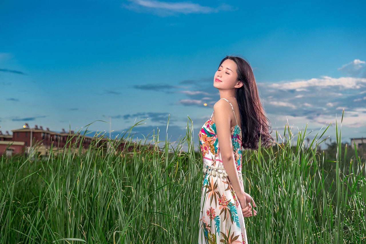 湖边夕阳（图ZMjcyNzAwMzAw） - 人像摄影 - 站酷设计师摄法学徒原创素材 - 站酷ZCOOL