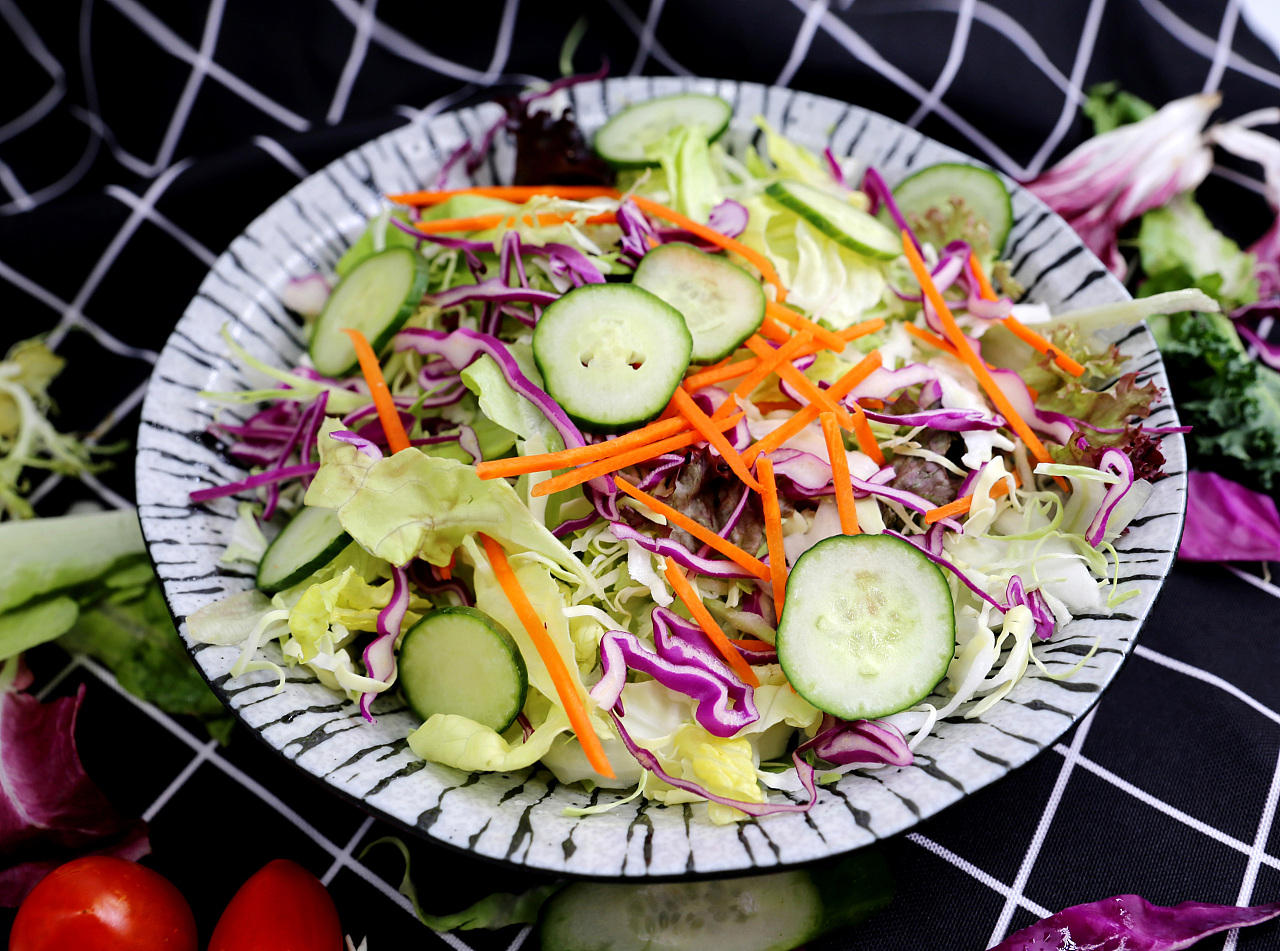 轻食蔬菜沙拉怎么做_轻食蔬菜沙拉的做法_豆果美食