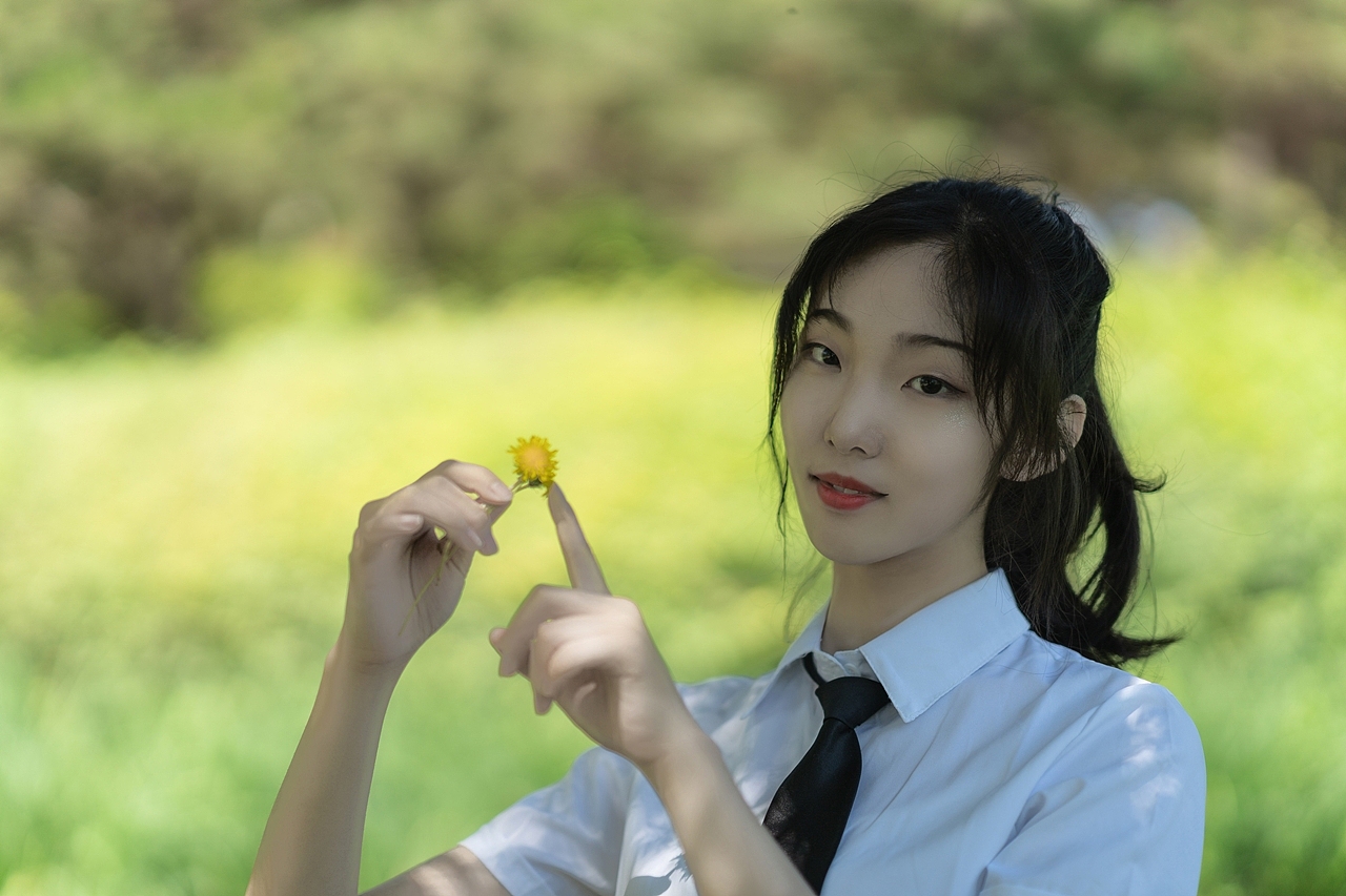 【日常】炎炎夏日下的翘课少女