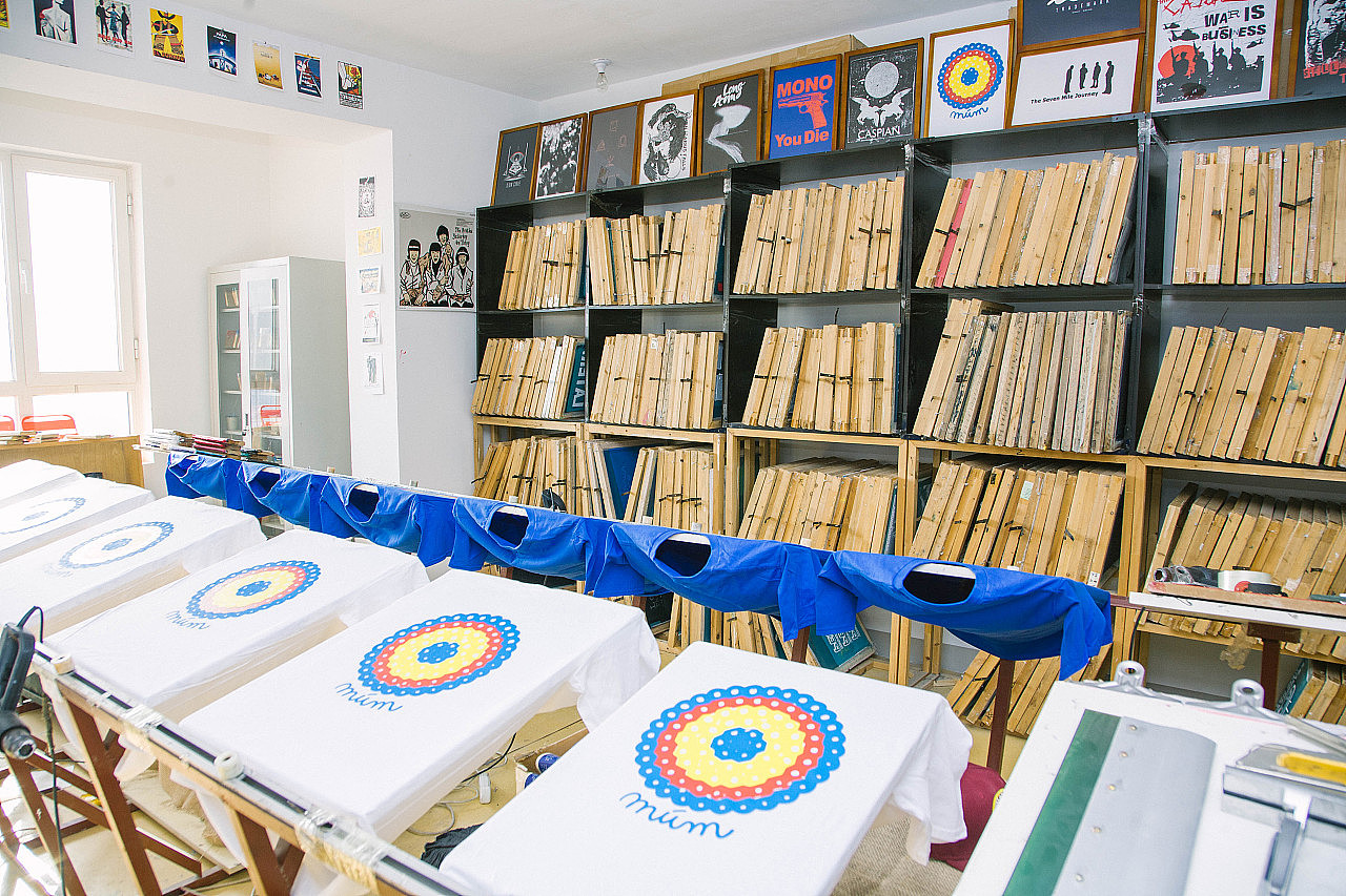 一沿工作室简介（图ZMTA2NzYwNTk2） - 其他服装 - 站酷设计师一沿工作室原创素材 - 站酷ZCOOL