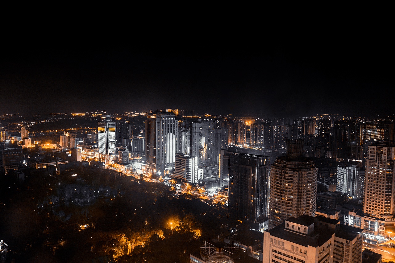 绵阳夜景 | 黑金色调（图ZMTY1NzAxNzU2） - 环境/建筑摄影 - 站酷设计师Oliver_He原创素材 - 站酷ZCOOL