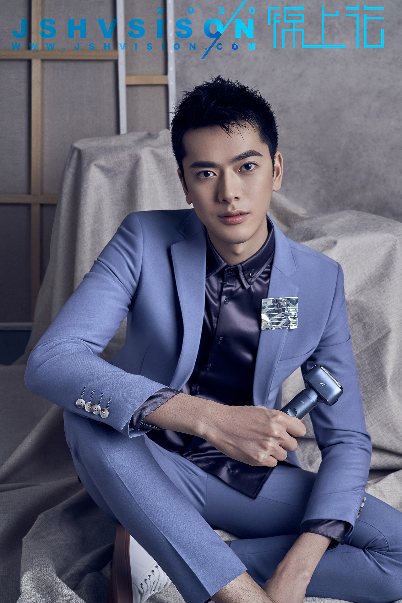 松下 “小锤子”剃须刀 LM31 海报拍摄（图ZMjA3NTIwOTc2） - 人像摄影 - 站酷设计师锦上花视觉原创素材 - 站酷ZCOOL