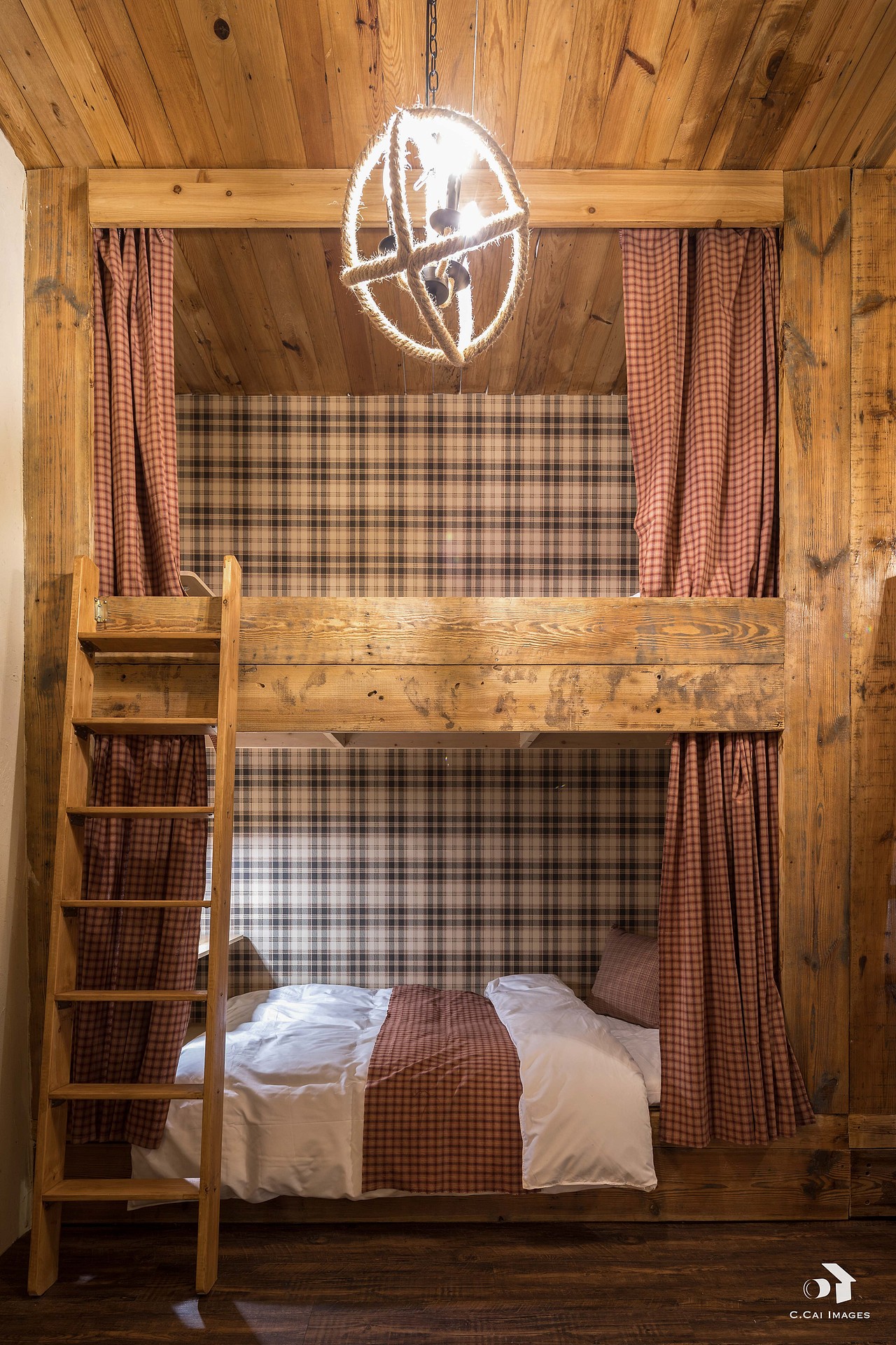 迪士尼网红民宿昔风里木屋 / OWL Homestay（图ZMTkyMTgyODIw） - 环境/建筑摄影 - 站酷设计师像导XiangDao原创素材 - 站酷ZCOOL