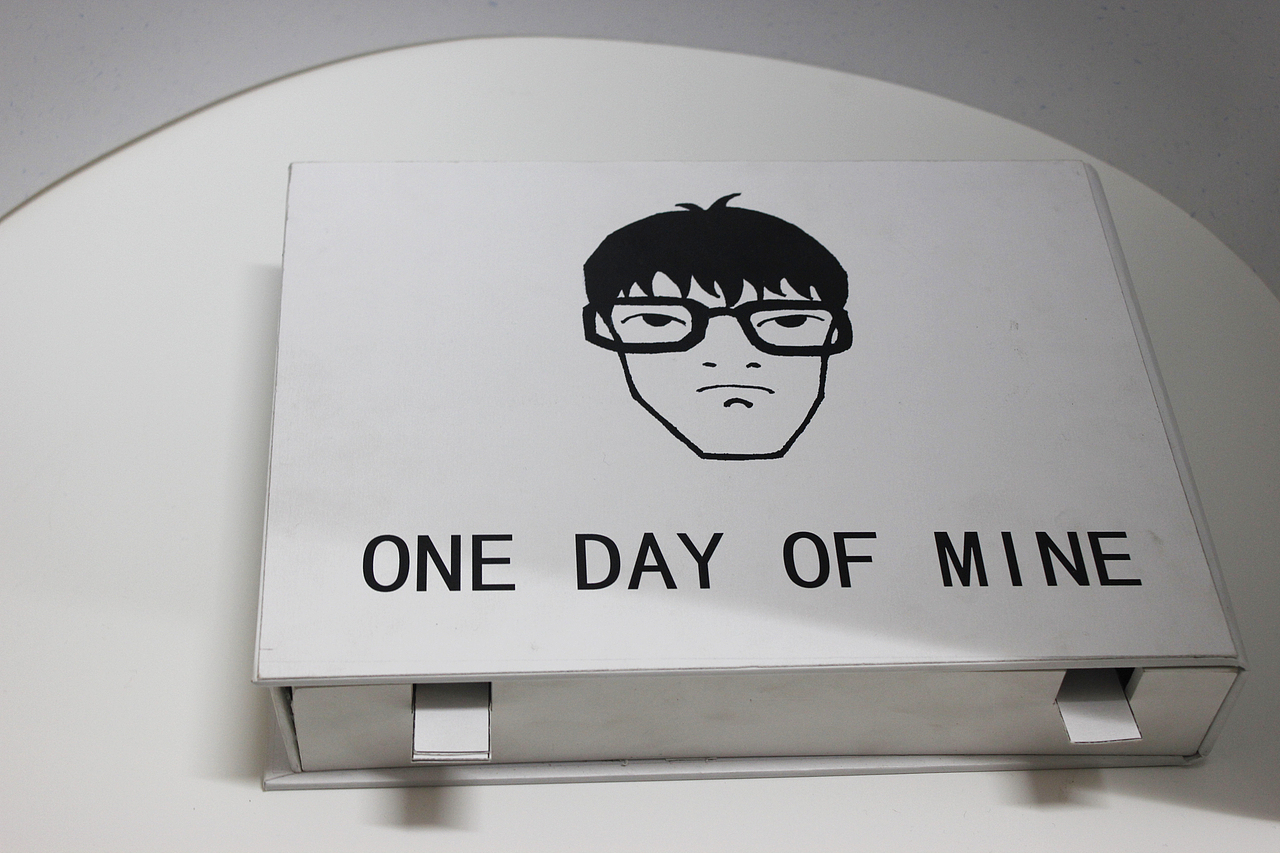 one day of mine（图ZMTM0MTgzNjA=） - 书籍/画册 - 站酷设计师坐在角落看世界原创素材 - 站酷ZCOOL
