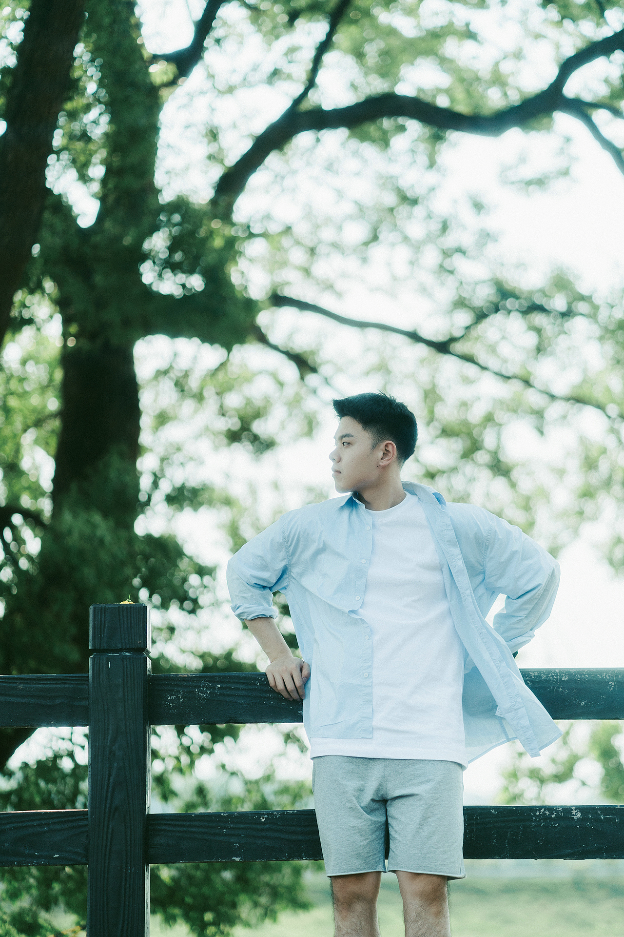 关于夏天——闪闪发光の少年 ｜Sony a7c（图ZMjU1MjIwMDAw） - 人像摄影 - 站酷设计师摄影师_Peng原创素材 - 站酷ZCOOL