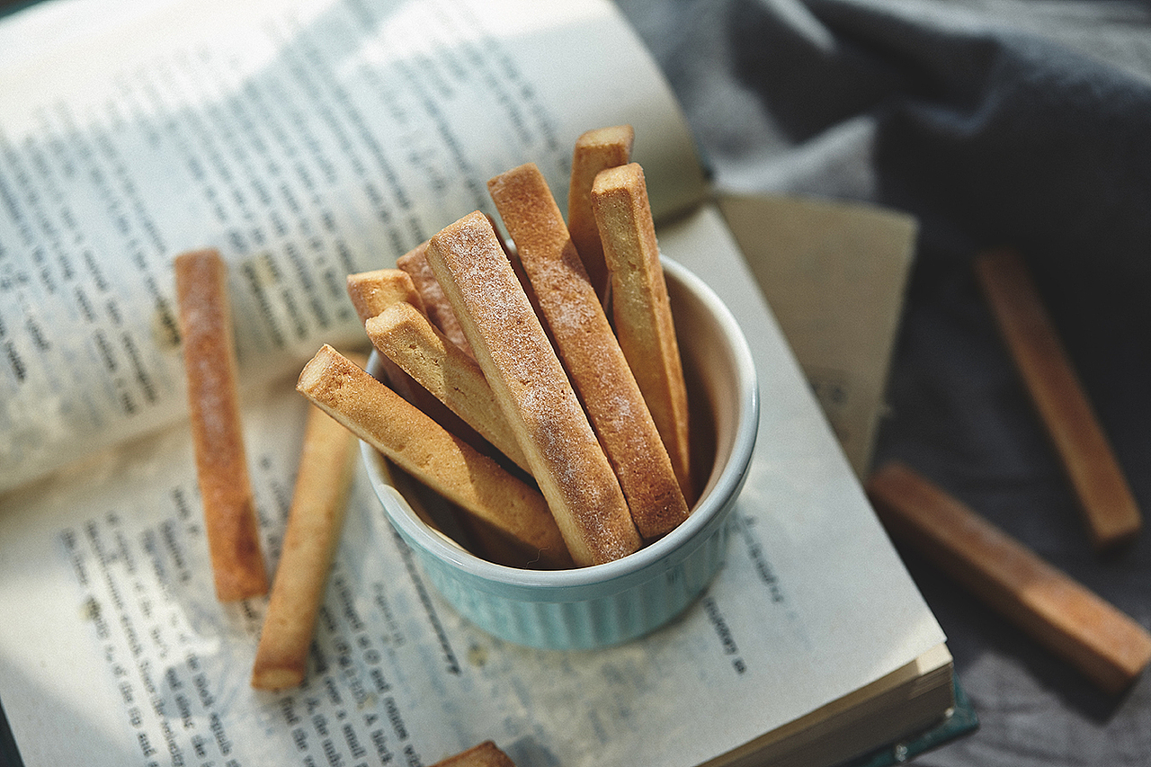 糕点手指饼磨牙棒