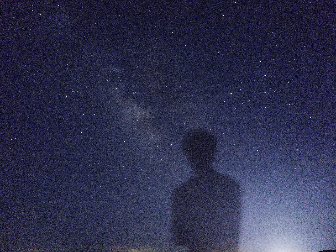 大晚上停电了，出门吹吹风看看星星。（图ZMTIxNDY5NjY0） - 风光摄影 - 站酷设计师1一缕青烟1原创素材 - 站酷ZCOOL