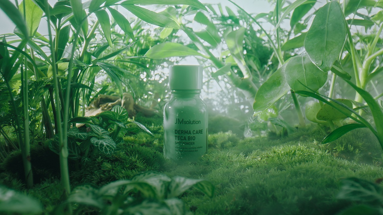 jm化妆品广告截图get