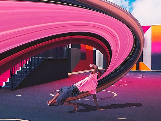 如何在PHOTOSHOP中发挥拉伸效果(视频教程)