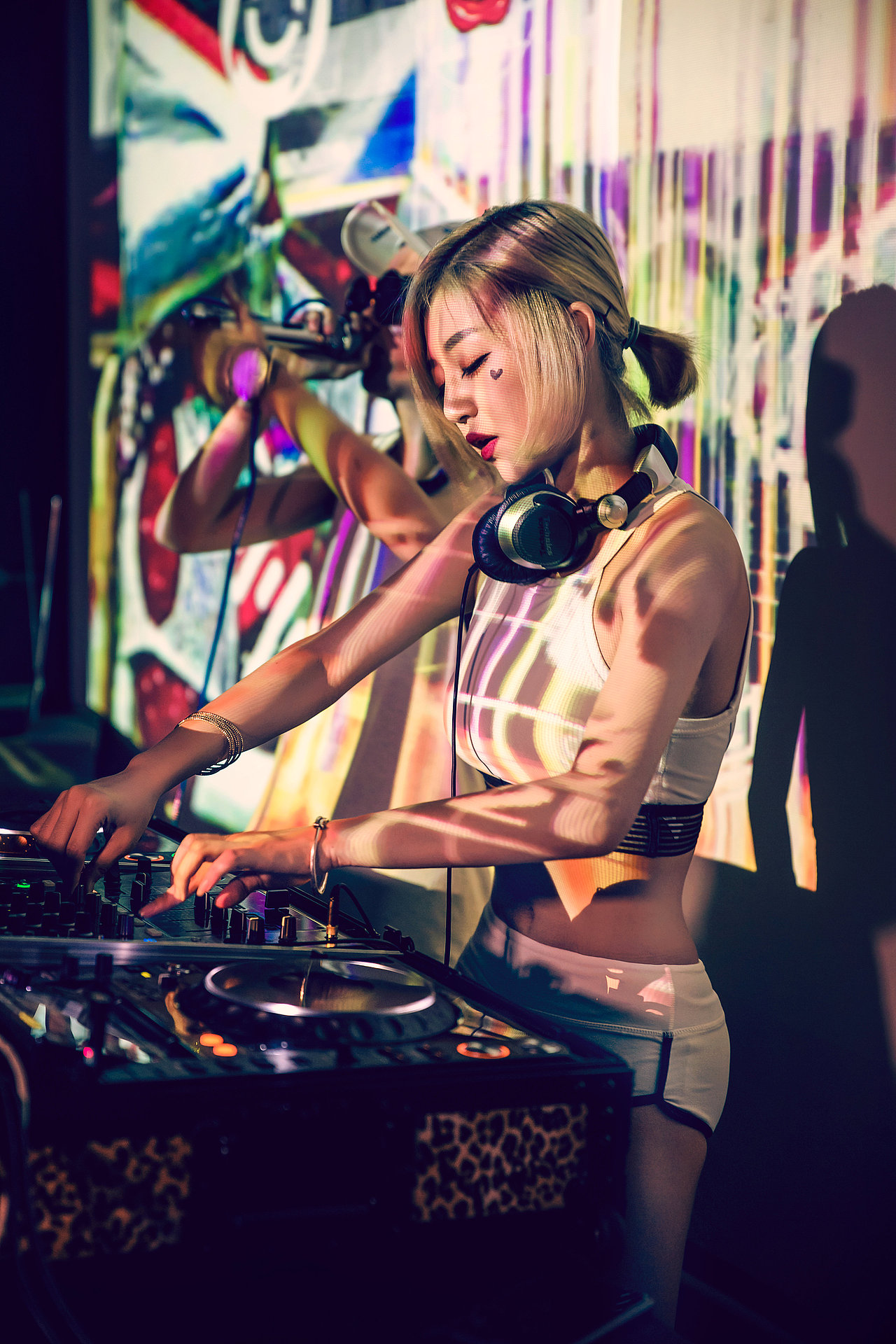 如果我是DJ（图ZMTk1Mjg2ODQ0） - 人像摄影 - 站酷设计师摄影师因果律原创素材 - 站酷ZCOOL