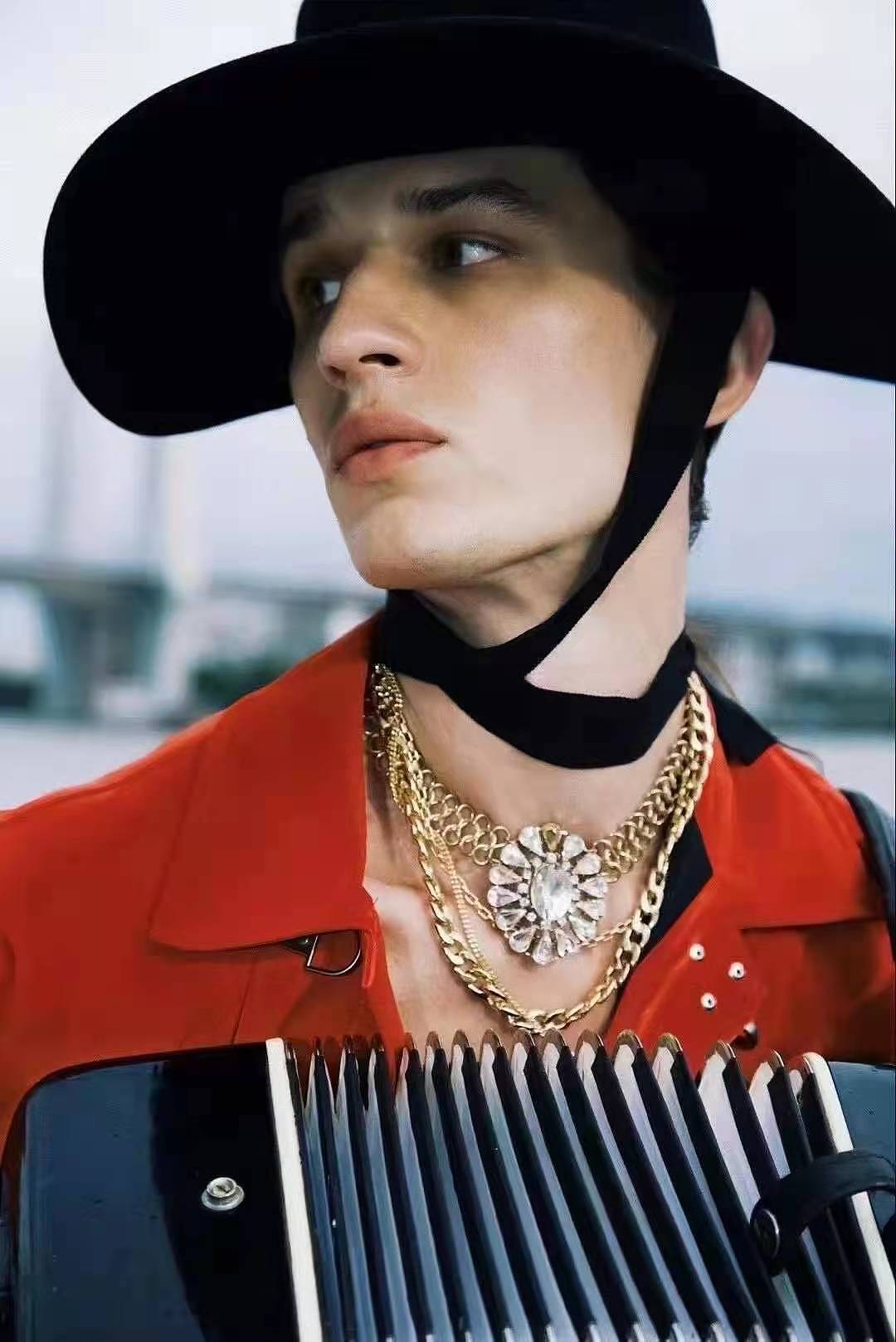 大艺术家alex 长发男外模