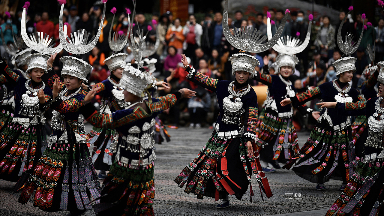 山上人家、溪边住户、芦笙阵阵、飞歌悠悠|千户苗寨