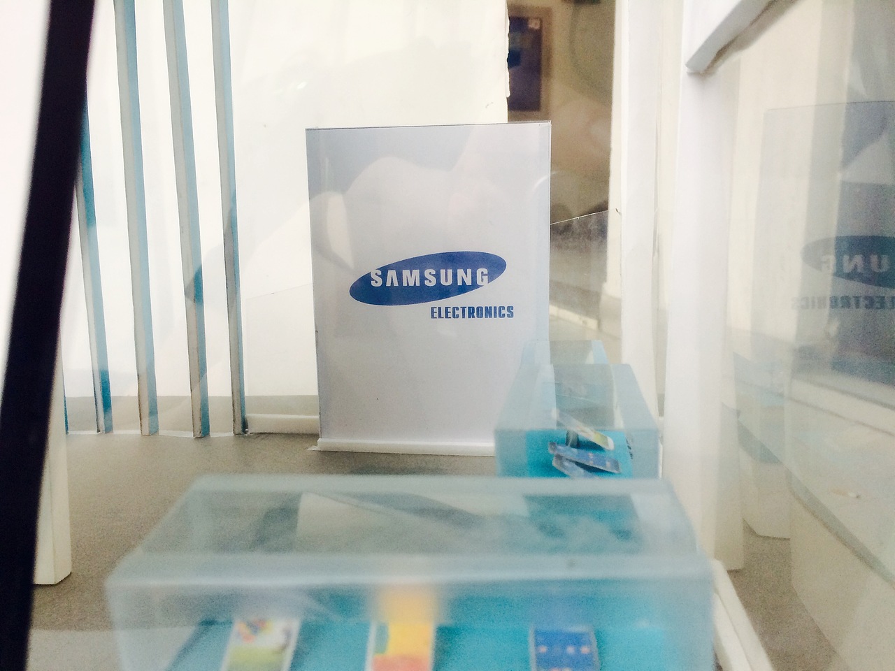 SAMSUNG展厅设计（图ZMzEyMDkwNzI=） - 展陈设计 - 站酷设计师糕糕iGaogao原创素材 - 站酷ZCOOL