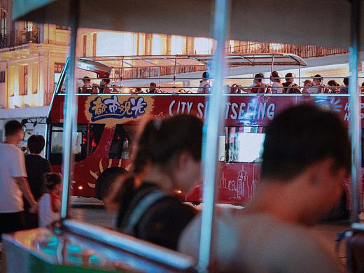 刚好，你来了。刚好，我也在。