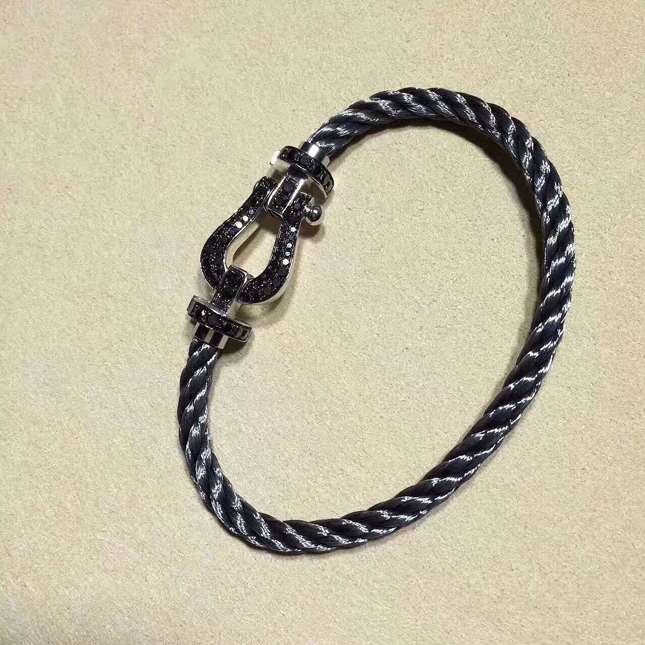 fred手链佩戴方法,fred手链怎么取下来,fred手链掉色