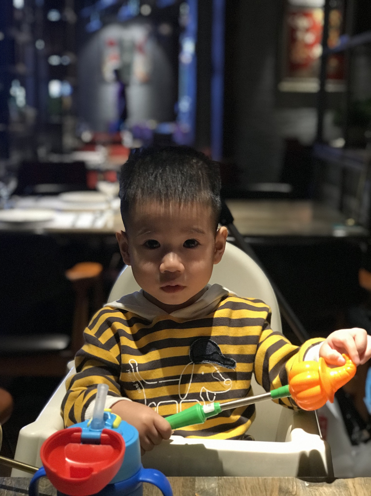 南瓜发光灯的精益求精（图ZMTM1NDU5MzQw） - 人像摄影 - 站酷设计师ZhenboChoi原创素材 - 站酷ZCOOL