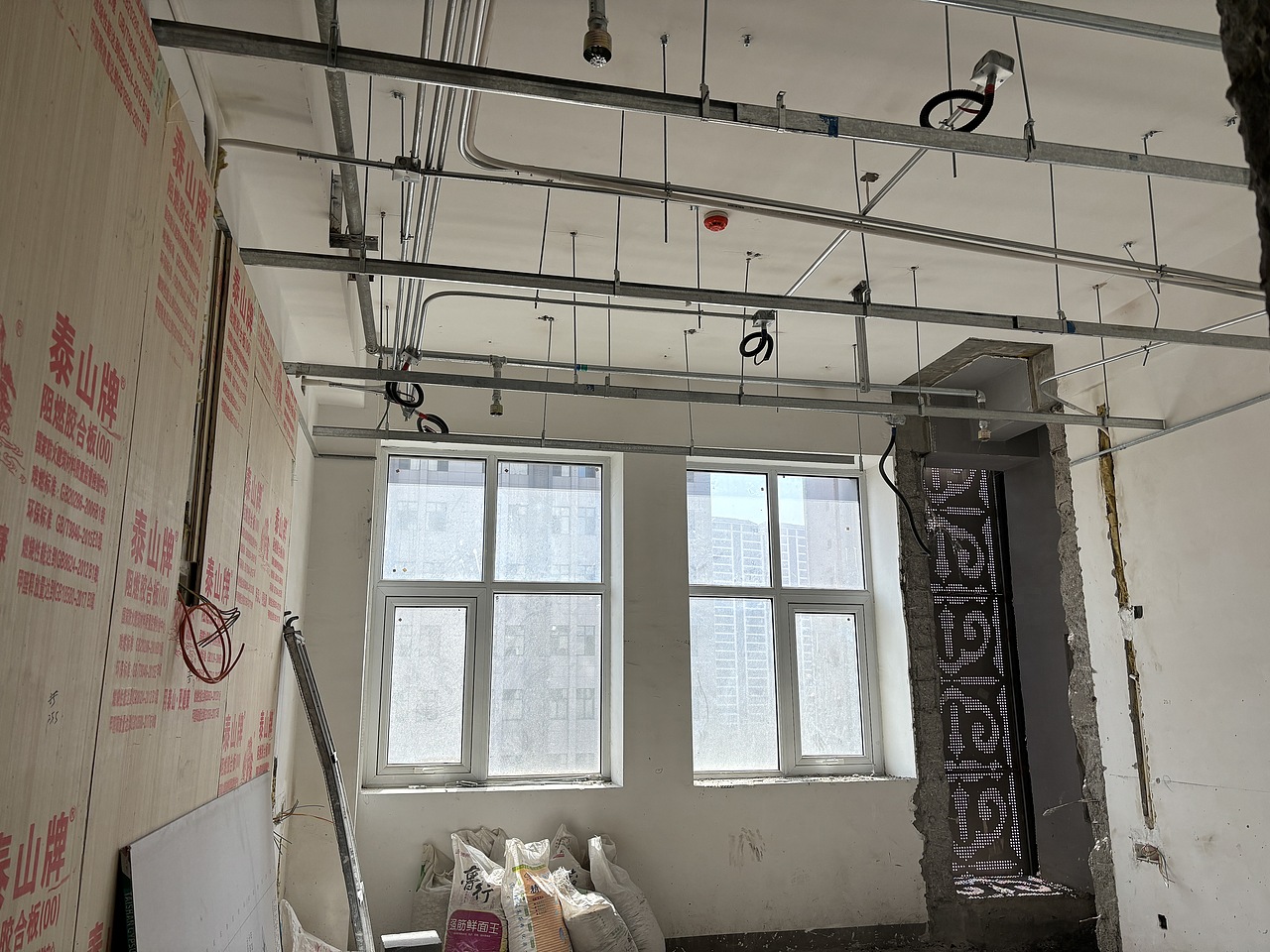 银川装修公司|银川亚朵酒店装修设计施工进度（图ZMzY1OTk2MjUy） - 商业空间设计 - 站酷设计师宁夏镹臻工装原创素材 - 站酷ZCOOL