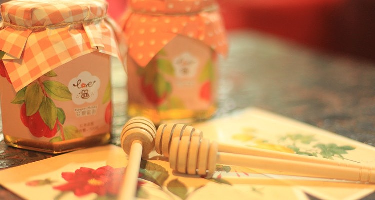 花期蜜语（图ZMjQ3NTMxMjg=） - 商业插画 - 站酷设计师画画的lulu原创素材 - 站酷ZCOOL