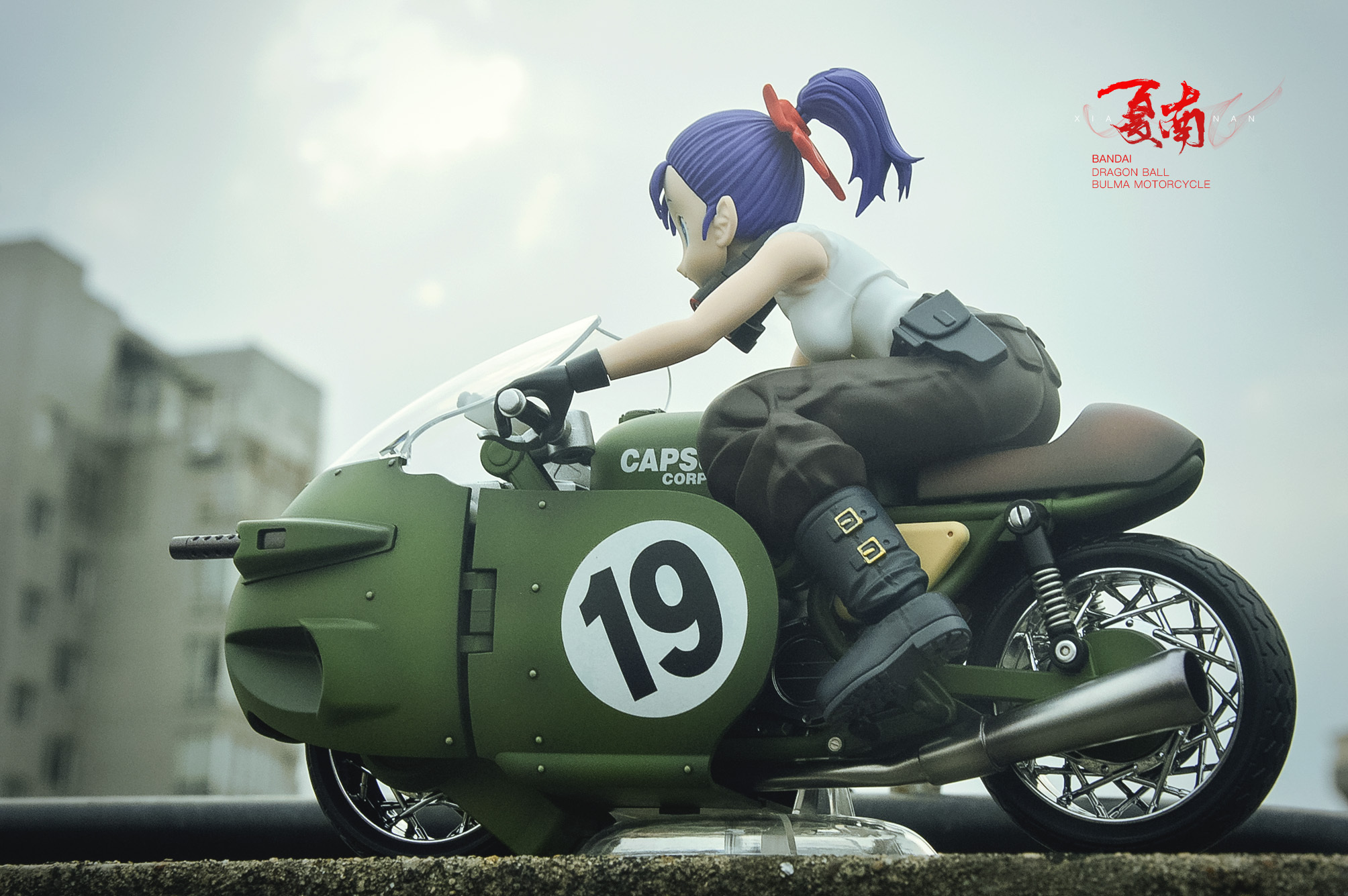 万代拼装模型 龙珠 布尔玛摩托